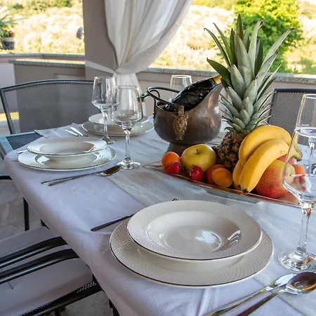 Rebecca דירה Kampor