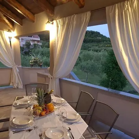 Rebecca דירה Kampor